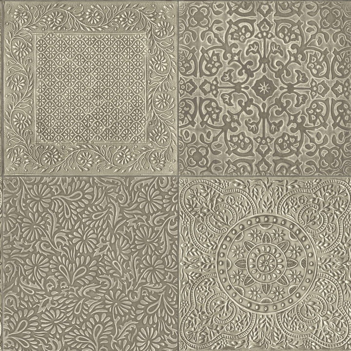Bazaar Gilver by Cole & Son Wallcovering COLE & SON MARTYN LAWRENCE BULLARD PAPER - 100% United Kingdom - Horizontal: - and Vertical: 20.5 20.5 - Fabric Carolina -