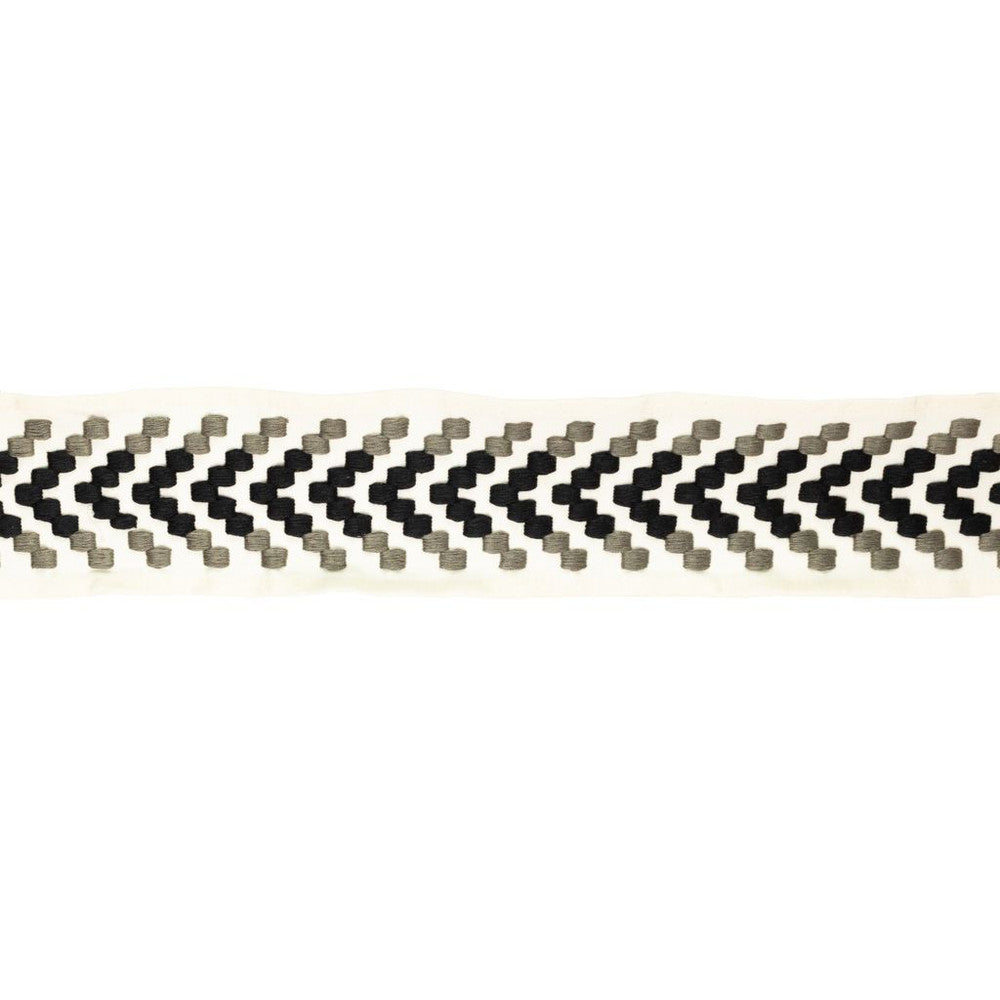 BD111 3.25" Border Shadow by RM CoCo Trim Artisano Collection Trim Book Base: 100% Cotton Embroidery: 100% Polyester See Sample 0 Horizontal: 2.5 and Vertical: 1 3.25 - Fabric Carolina -