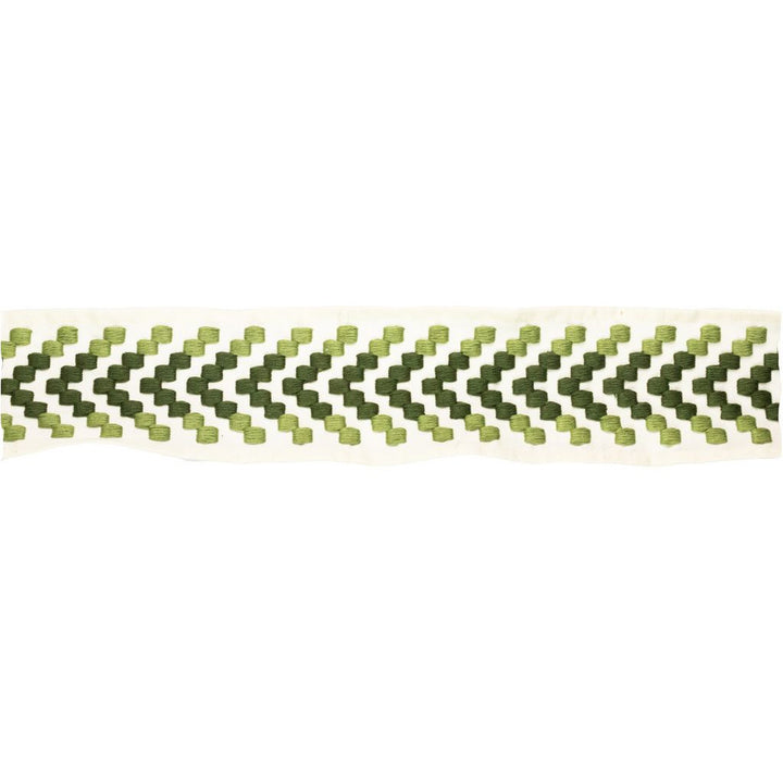 BD111 3.25" Border Ivy by RM CoCo Trim Artisano Collection Trim Book Base: 100% Cotton Embroidery: 100% Polyester See Sample 0 Horizontal: 2.5 and Vertical: 1 3.25 - Fabric Carolina -