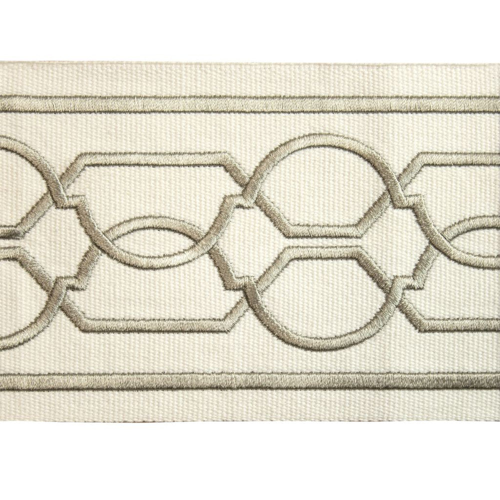 BD118 Border 4" Mist by RM CoCo Trim Creative Threads II 100% Cotton Base 100% Rayon Embroidery See Sample 0 Horizontal: 4 and Vertical: 3.75 4 - Fabric Carolina -