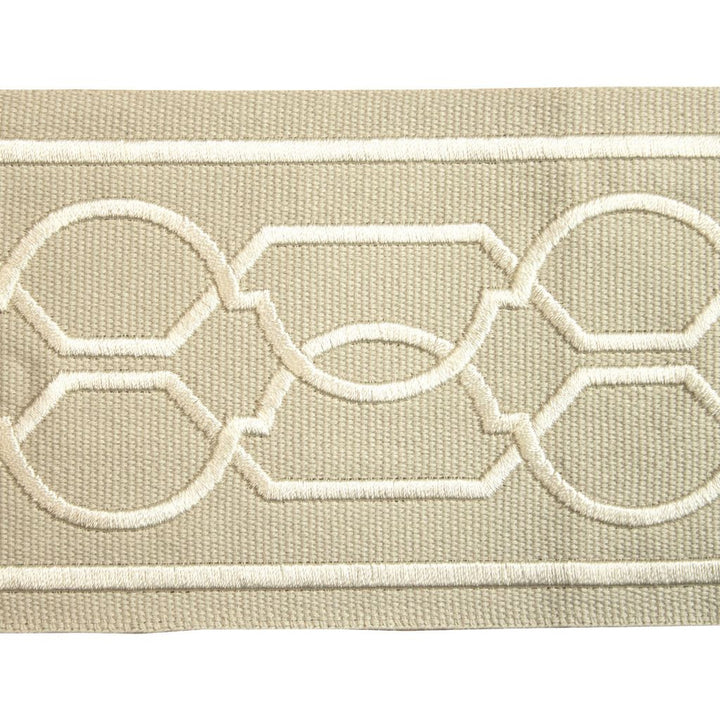 BD118 Border 4" Sandstone by RM CoCo Trim Creative Threads II 100% Cotton Base 100% Rayon Embroidery See Sample 0 Horizontal: 4 and Vertical: 3.75 4 - Fabric Carolina -