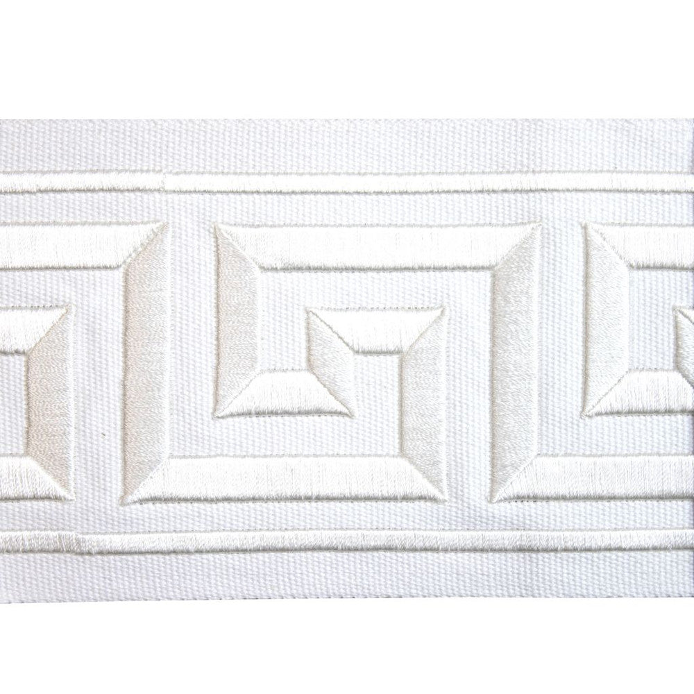 BD121 4" Border Chalk by RM CoCo Trim Creative Threads II 100% Cotton Base 100% Rayon Embroidery See Sample 0 Horizontal: 4 and Vertical: 3 4 - Fabric Carolina -