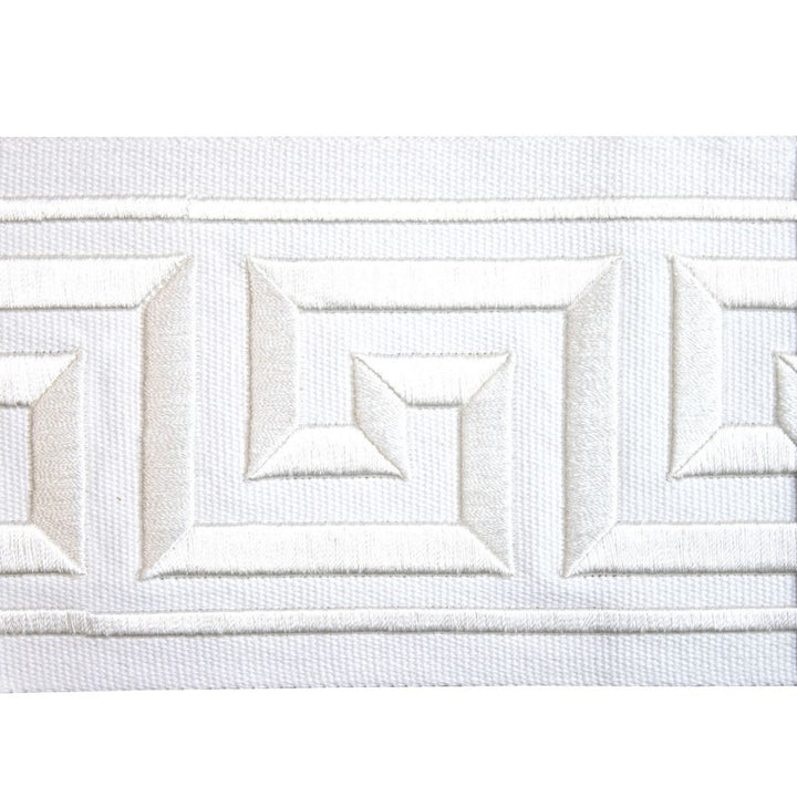 BD121 4" Border Chalk by RM CoCo Trim Creative Threads II 100% Cotton Base 100% Rayon Embroidery See Sample 0 Horizontal: 4 and Vertical: 3 4 - Fabric Carolina -