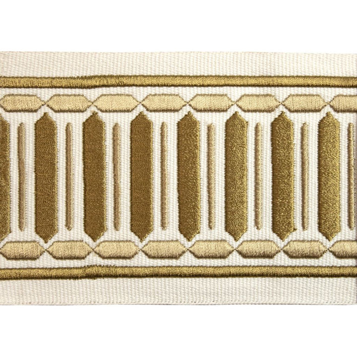 BD122 Border 4" Old Gold by RM CoCo Trim Creative Threads III 100% Cotton Base 100% Rayon Embroidery See Sample 0 Horizontal: 4 and Vertical: 0.75 4 - Fabric Carolina -