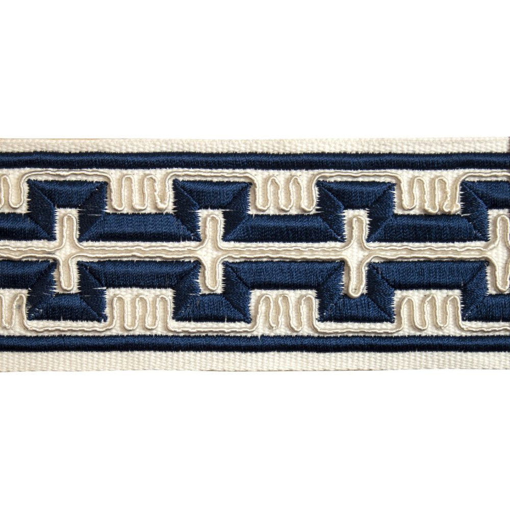 BD123 Border 2.5" Britannia by RM CoCo Trim Creative Threads III 100% Cotton Base 100% Rayon Embroidery See Sample 0 Horizontal: 4 and Vertical: 1.5 2.5 - Fabric Carolina -