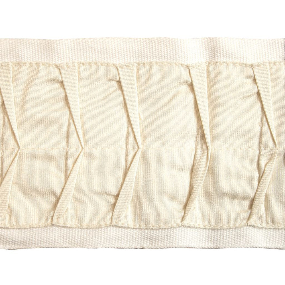 BD125 Border 4" Ecru by RM CoCo Trim Creative Threads III 100% Cotton Base 100% Rayon Embroidery See Sample 0 Horizontal: 4 and Vertical: 1.25 4 - Fabric Carolina -