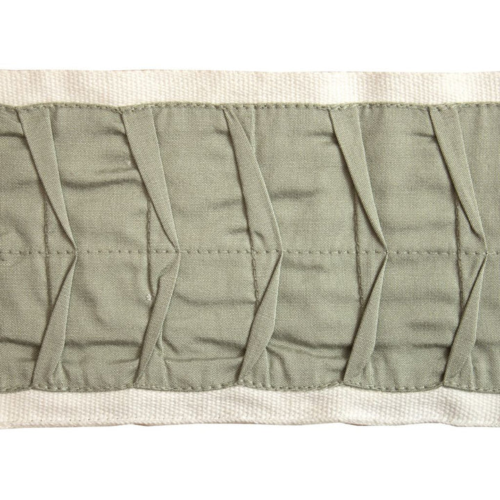 BD125 Border 4" Seamist by RM CoCo Trim Creative Threads III 100% Cotton Base 100% Rayon Embroidery See Sample 0 Horizontal: 4 and Vertical: 1.25 4 - Fabric Carolina -