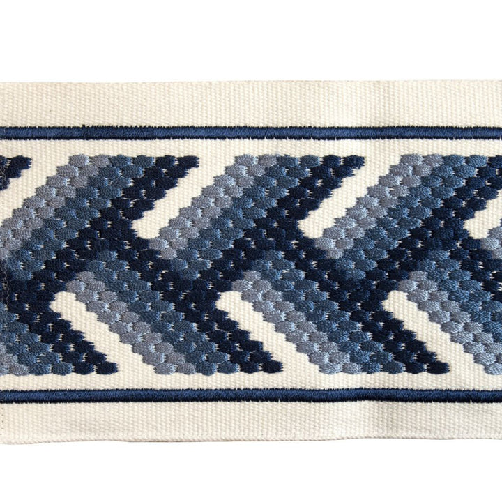 BD126 Border 4" Admiral by RM CoCo Trim Creative Threads III 100% Cotton Base 100% Rayon Embroidery See Sample 0 Horizontal: 4 and Vertical: 1.75 4 - Fabric Carolina -