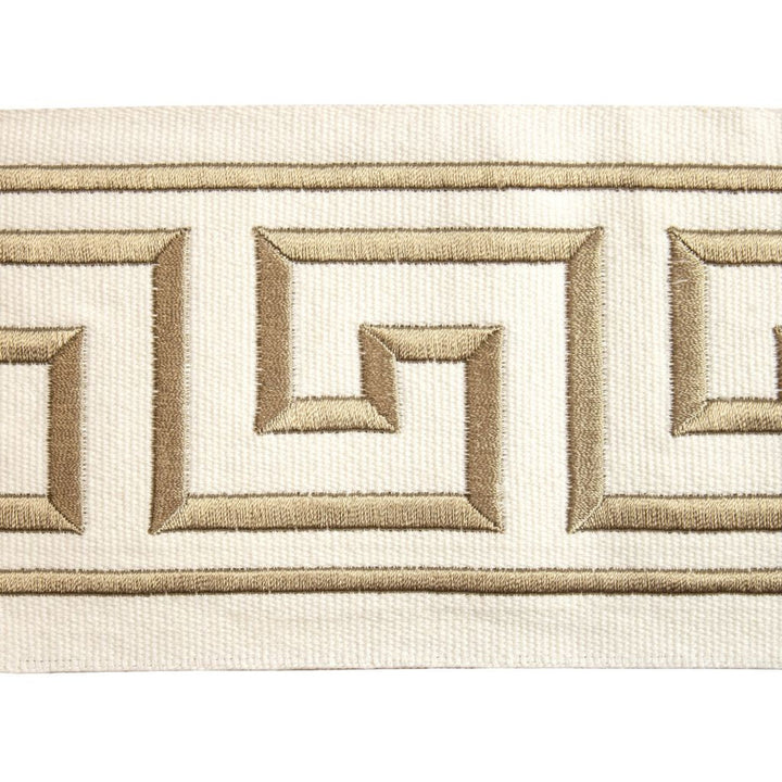 BD130 Border 4" Granola by RM CoCo Trim Creative Threads IV 100% Cotton Base 100% Rayon Embroidery See Sample 0 Horizontal: 4 and Vertical: 3 4 - Fabric Carolina -