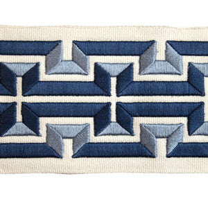 BD132 Border 4" Britannia by RM CoCo Trim