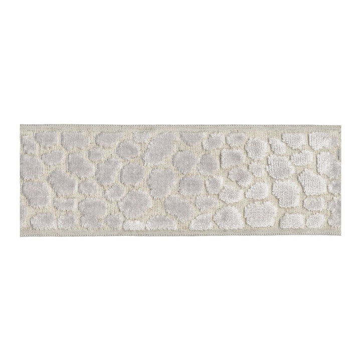 BD135 Border 3.5" Chalk by RM CoCo Trim Creative Threads VII 58% Rayon 31% Polyester 11% Linen See Sample 0 Horizontal: 3.5 and Vertical: 7.5 3.5 - Fabric Carolina -