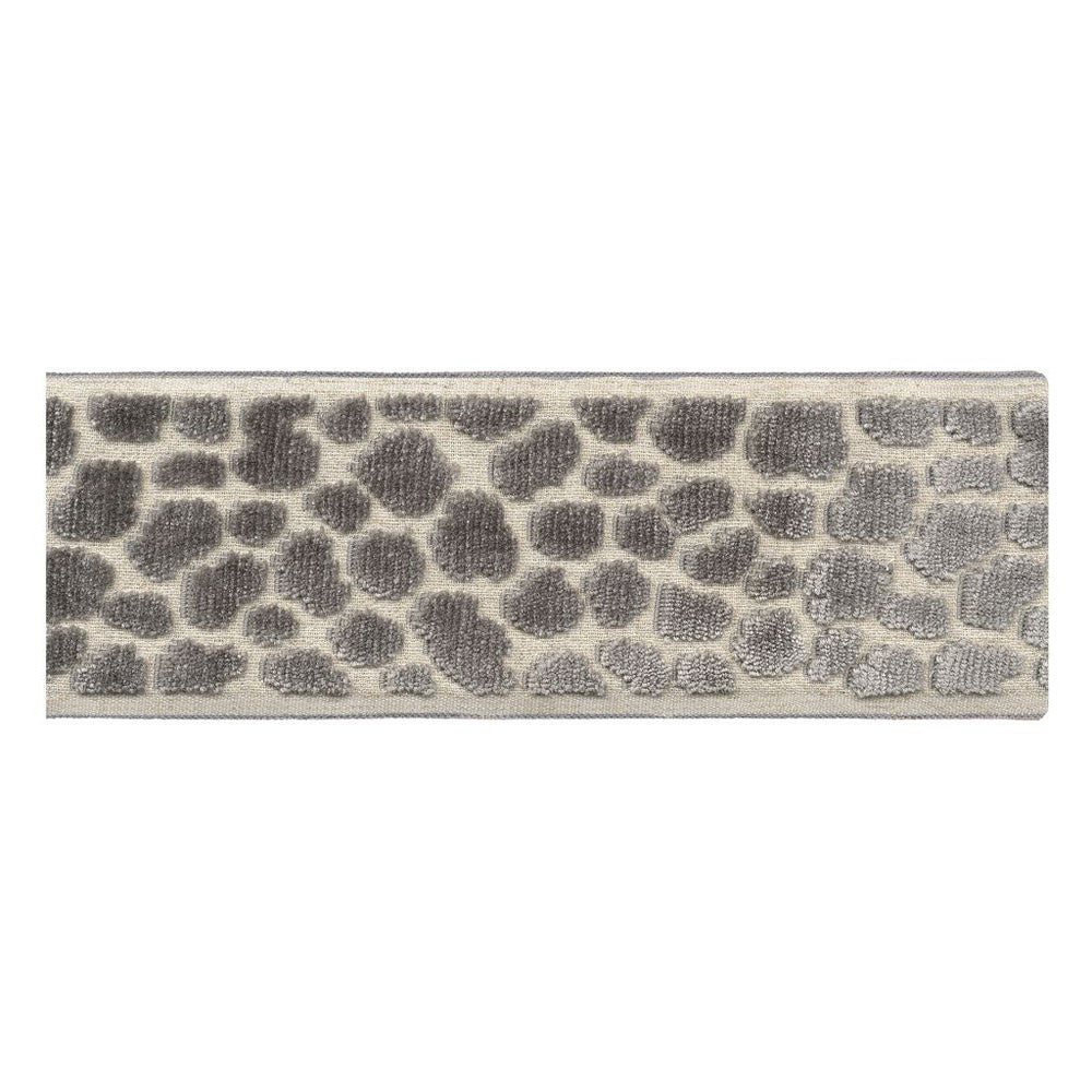 BD135 Border 3.5" Thunder by RM CoCo Trim Creative Threads VII 58% Rayon 31% Polyester 11% Linen See Sample 0 Horizontal: 3.5 and Vertical: 7.5 3.5 - Fabric Carolina -