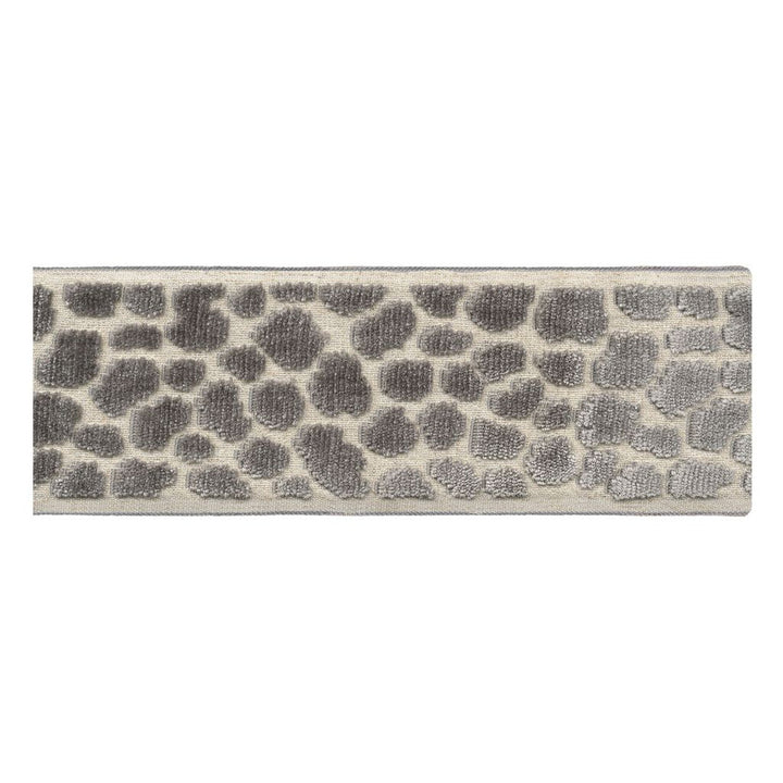 BD135 Border 3.5" Thunder by RM CoCo Trim Creative Threads VII 58% Rayon 31% Polyester 11% Linen See Sample 0 Horizontal: 3.5 and Vertical: 7.5 3.5 - Fabric Carolina -
