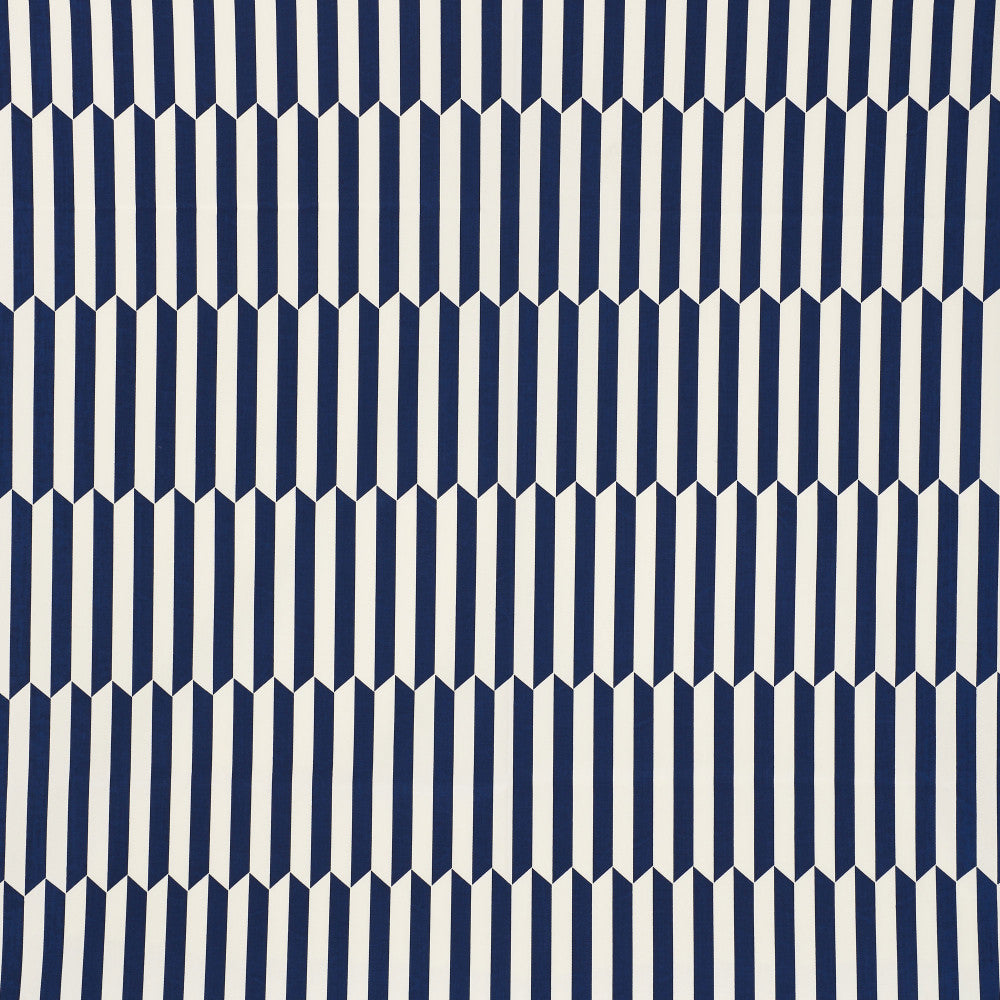 Maxwell Ii Navy 176720 by Schumacher Fabric ESSENTIALS: INDOOR/OUTDOOR PRINTS & WOVENS ACRYLIC PLAIN WEAVE 100% UNITED STATES OF AMERICA </p><p>Repeat: Horizontal: 6" (15CM) and Vertical: 18" (46CM) 54 - Fabric Carolina -