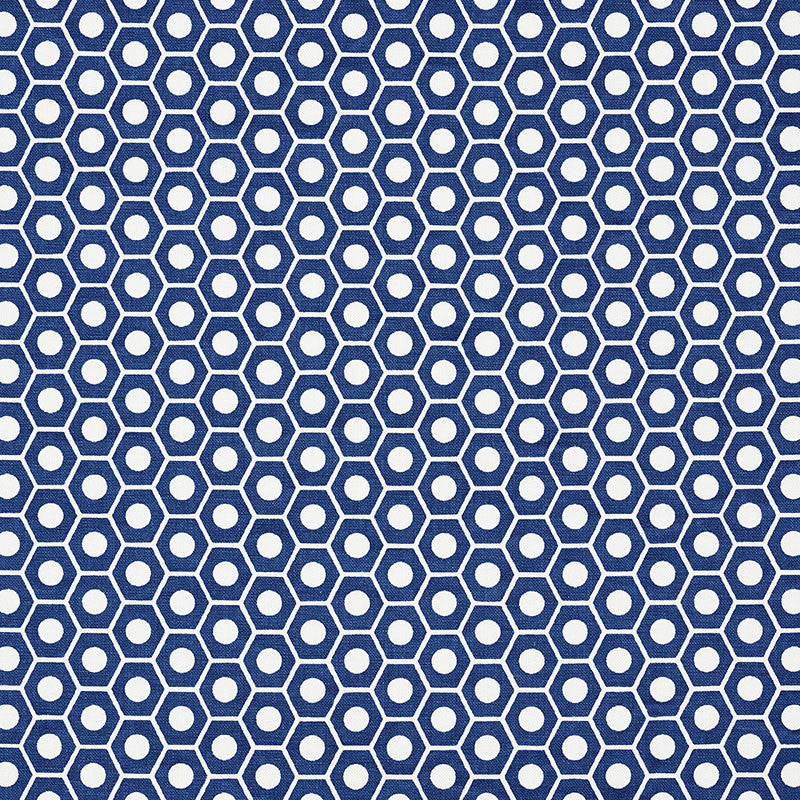 Queen B Navy 177070 by Schumacher Fabric PRINTS BY STUDIO BON COTTON DUCK 100% TURKEY </p><p>Repeat: Horizontal: 1 1/4" (3CM) and Vertical: 3/4" (2CM) 54 - Fabric Carolina -