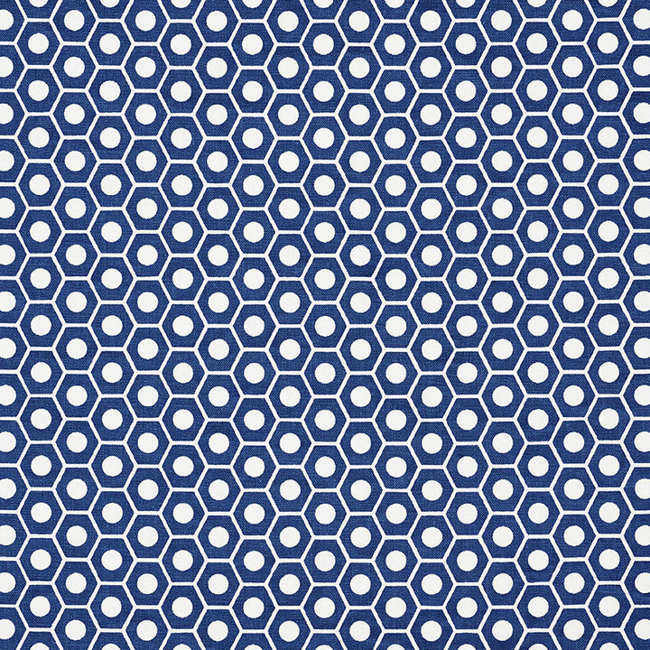 Queen B Navy 177070 by Schumacher Fabric PRINTS BY STUDIO BON See Sample TURKEY HEAVY </p><p>Repeat: Horizontal: 1 1/4" (3CM) and Vertical: 3/4" (2CM) 54" (137CM) - Fabric Carolina -