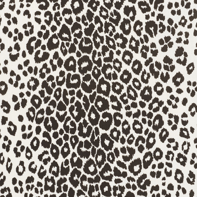 Iconic Leopard Indoor/Outdoor Graphite 177324 by Schumacher Fabric INDOOR/OUTDOOR II: PRINTS & WOVENS POLYESTER 100% UNITED KINGDOM MARTINDALE 80,000 </p><p>Repeat: Horizontal: 27 1/4" (69CM) and Vertical: 26 1/4" (67CM) 54.5 - Fabric Carolina -