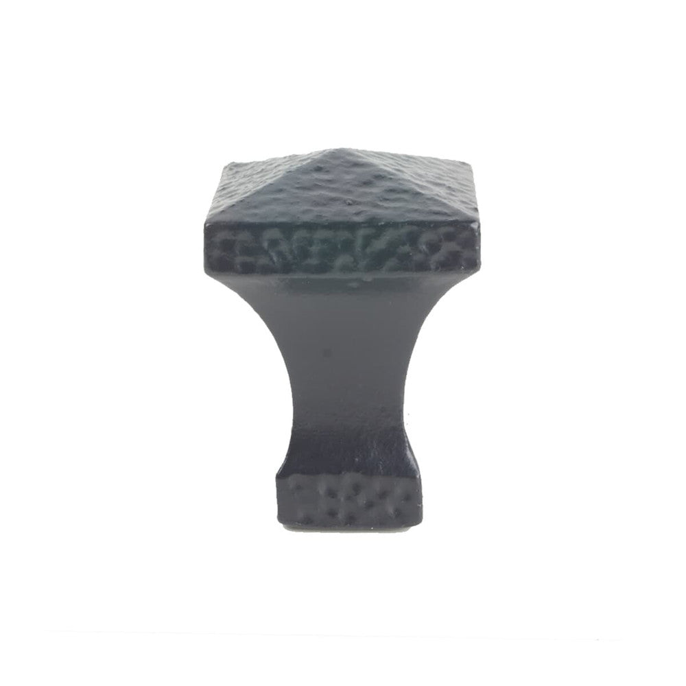 Knob Finial 1 Black by Stout Hardware Stout Hardware Knob Finial 1 BlackHardware 1/2 INCH METAL Fabric HARDWARE - IRRESISTIBLE USA </p><p>Repeat: H: , V: 0.5 in - Fabric Carolina -