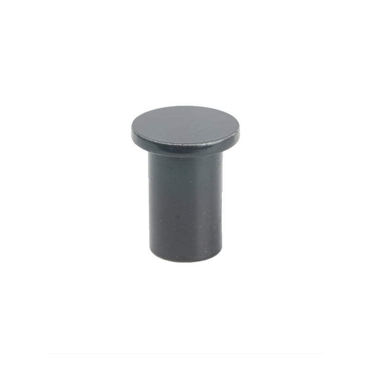 End Cap 1 Black by Stout Hardware Stout Hardware End Cap 1 BlackHardware 1/2 INCH METAL Fabric HARDWARE - IRRESISTIBLE USA </p><p>Repeat: H: , V: 0.5 in - Fabric Carolina -