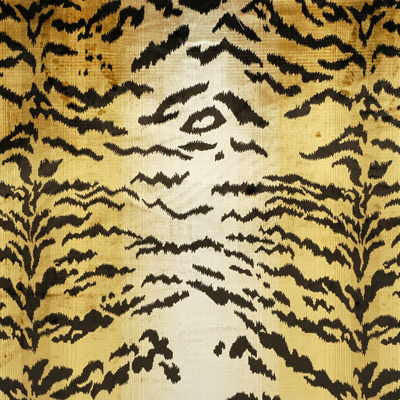 Silk Tiger Velvet Oro by Lee Jofa Fabric Lee Jofa Fabric Silk Tiger Velvet OroFabric SILK - 60%;COTTON - 30%;VISCOSE - 10% Italy </p><p>Repeat: H: 26, V: 31.25 52 - Fabric Carolina -