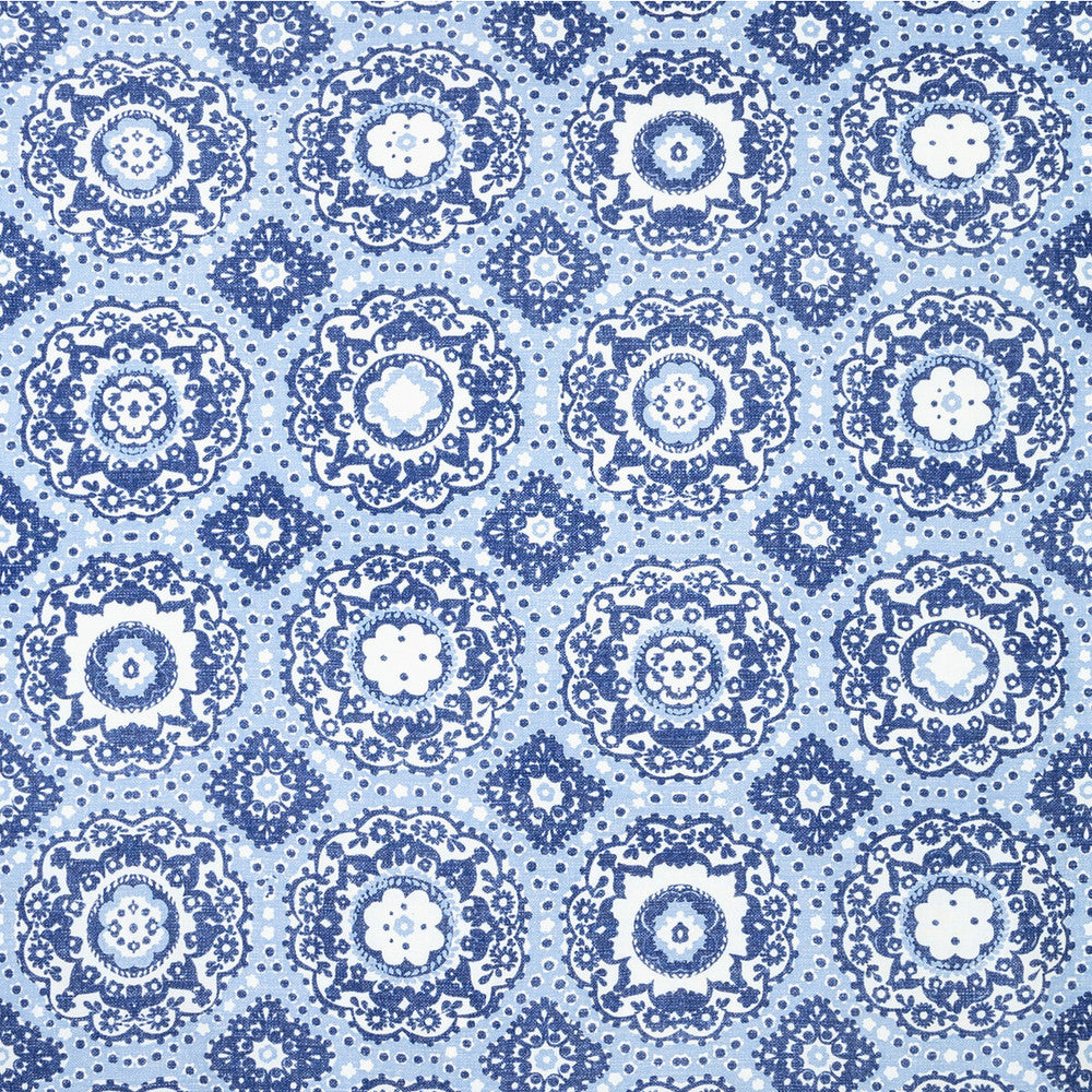 Bayview Print Capri by Lee Jofa Fabric AVONDALE COTTON - 52%;LINEN - 48% Italy MEDIUM Horizontal: 17.83 and Vertical: 26.77 54 - Fabric Carolina -