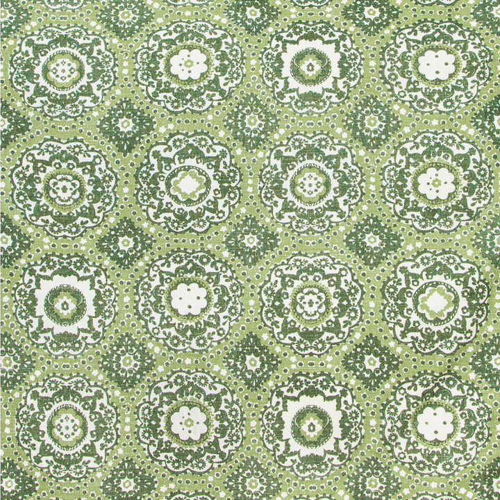 Bayview Print Spring by Lee Jofa Fabric AVONDALE COTTON - 52%;LINEN - 48% Italy MEDIUM Horizontal: 17.83 and Vertical: 26.77 54 - Fabric Carolina -
