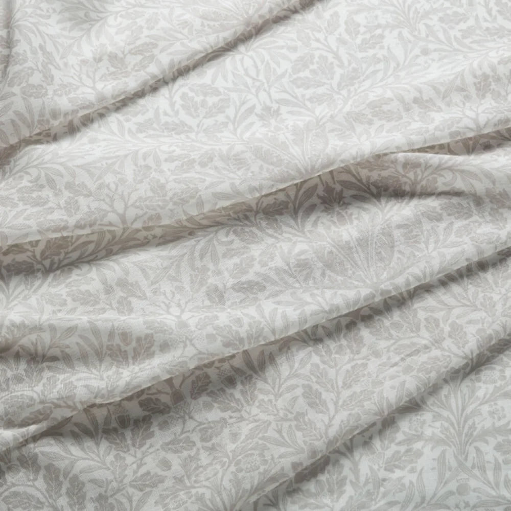 7916 Acorn Sheer 3 Smoke by Wmah Designer Fabric 7916 Acorn Sheer 3 Smoke by Wmah Fabric WILLIAM MORRIS AT HOME DOVECOTE VOL 1 52%COT 48%LIN Turkey Horizontal: 13.375 and Vertical: 12.25 118 in - Fabric Carolina -