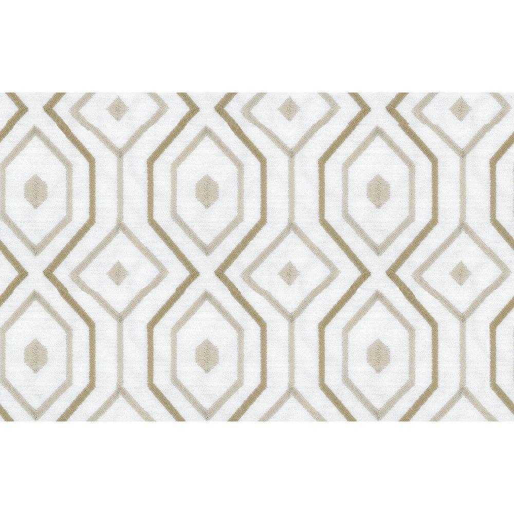 Kravet Design 34520-1611 by Kravet Design Fabric Kravet Design Fabric Kravet Design 34520-1611Fabric POLYESTER - 100% India </p><p>Repeat: H: 3.5, V: 3 52 - Fabric Carolina -