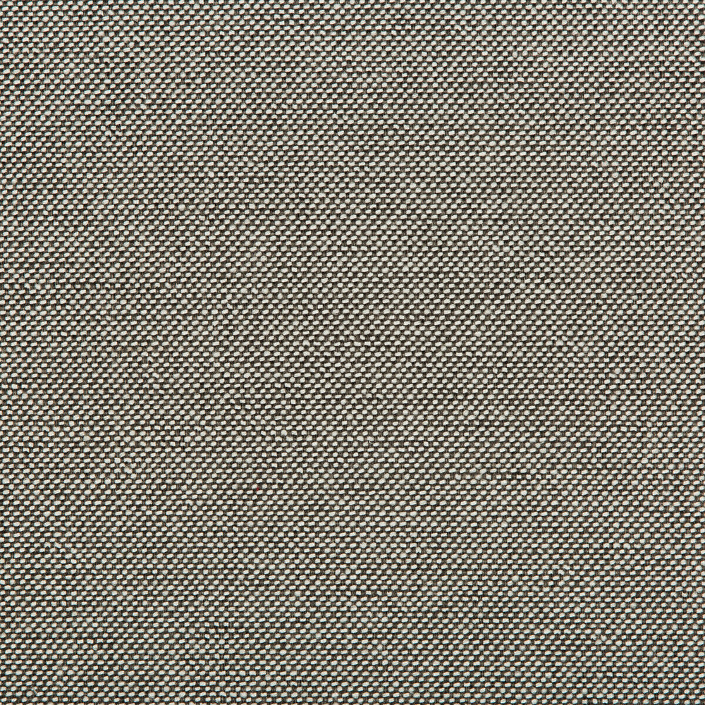 Williams Aluminum by Kravet Contract Fabric Kravet Contract Fabric Williams AluminumFabric VALUE KRAVETARMOR POLYESTER - 60%;OLEFIN - 40% United States </p><p>Repeat: H: 0, V: 0 56 - Fabric Carolina -
