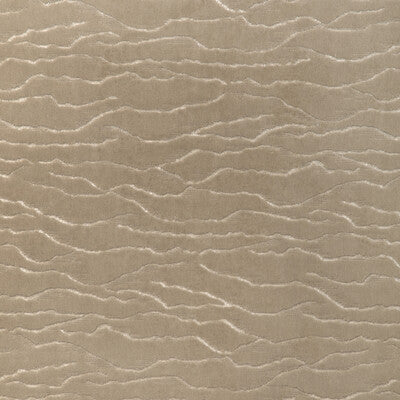 Kravet Design Upholstery 37095.16.0 Upholstery POLYESTER - 53%;COTTON - 47% Turkiye </p><p>Repeat: H: , V: 27.5 21 - My Fabric Connection -