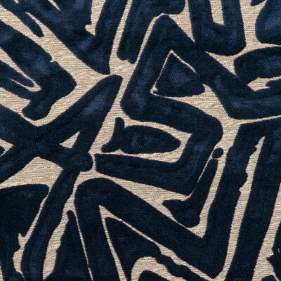 Kravet Design Upholstery 37172.50.0 Upholstery VISCOSE - 57%;POLYESTER - 35%;COTTON - 8% India </p><p>Repeat: H: , V: 27.5 21 - My Fabric Connection -