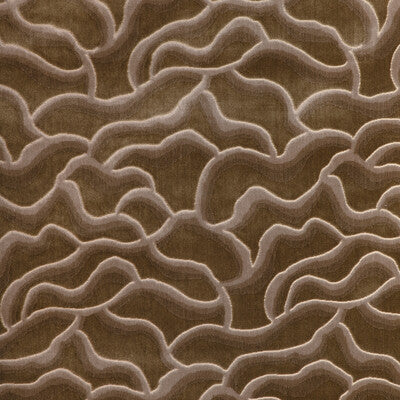 Kravet Design - Upholstery - 37241.16.0 - Upholstery - VISCOSE - 63%;POLYESTER - 37% - India </p><p>Repeat: H: , V: 27.5 21 - My Fabric Connection -