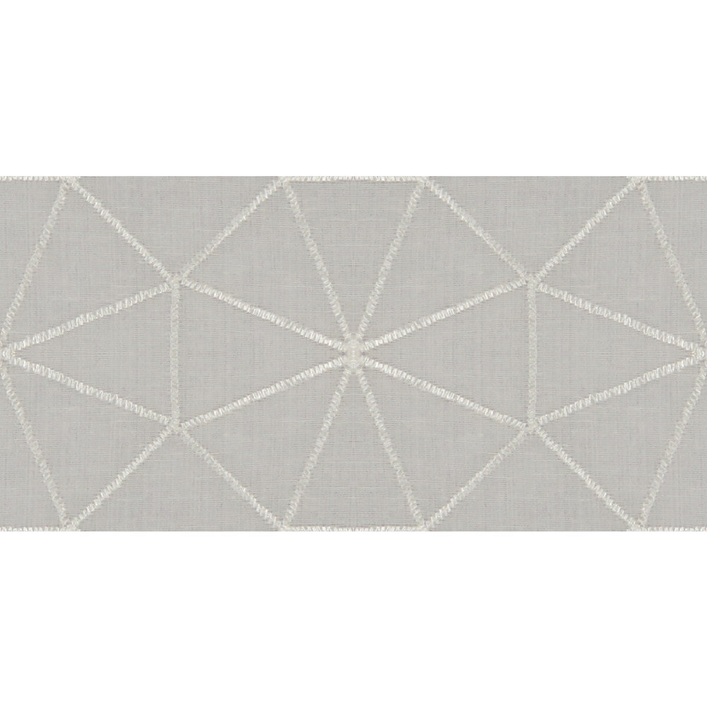 4324-1 by Kravet Basics Fabric POLYESTER - 100% Turkey Horizontal: 4.25 and Vertical: 4.25 57 - Fabric Carolina -