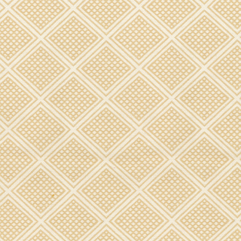 The Belgian Maize 450019 by Genevieve Gorder Fabric - 68% COTTON 32% POLYESTER CHINA 39000 Horizontal: 3.5 and Vertical: 3.25 54 - Fabric Carolina -
