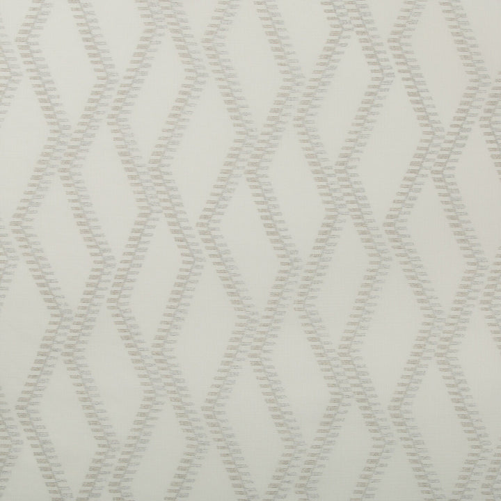 Kravet Basics 4695-106 by Kravet Basics Fabric Kravet Basics Fabric Kravet Basics 4695-106Fabric POLYESTER - 100% Turkey </p><p>Repeat: H: 11, V: 11 56 - Fabric Carolina -