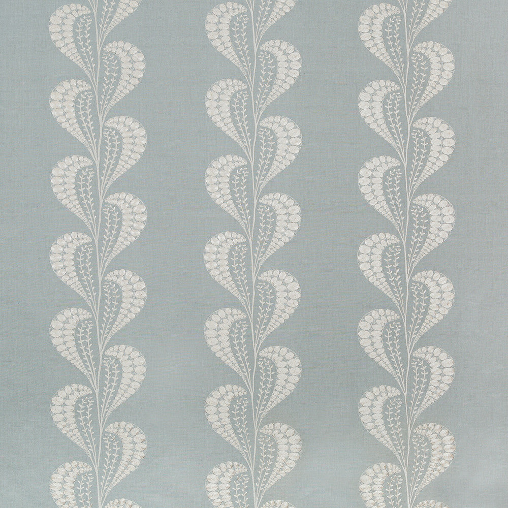 Tisza Chambray by Kravet Couture Fabric WINDSOR SMITH NAILA LINEN - 44%;COTTON - 29%;VISCOSE - 19%;SPUN POLYESTER - 8% India LIGHT Horizontal: 26 and Vertical: 13.3 51 - Fabric Carolina -