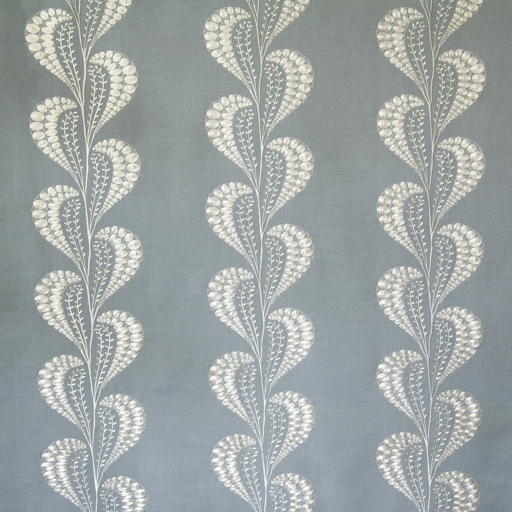 Tisza Chambray by Kravet Couture Fabric WINDSOR SMITH NAILA LINEN - 44%;COTTON - 29%;VISCOSE - 19%;SPUN POLYESTER - 8% India LIGHT Horizontal: 26 and Vertical: 13.3 51 - Fabric Carolina -