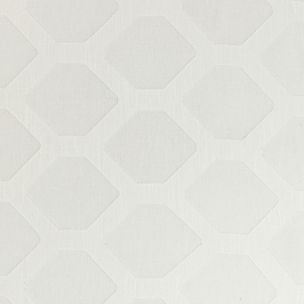 Kravet Basics 4802-101 by Kravet Basics Fabric Kravet Basics Fabric Kravet Basics 4802-101Fabric GIS POLYESTER - 88%;LINEN - 12% France </p><p>Repeat: H: 7, V: 11.61 126 - Fabric Carolina -