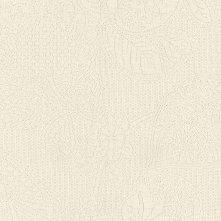 Bianca Matelasse Ivory 55650 by Schumacher Fabric PALAZZO See Sample ITALY . </p><p>Repeat: Horizontal: 13" (33CM) and Vertical: 20 3/4" (53CM) 52 1/2" WIDE (133CM) - Fabric Carolina -