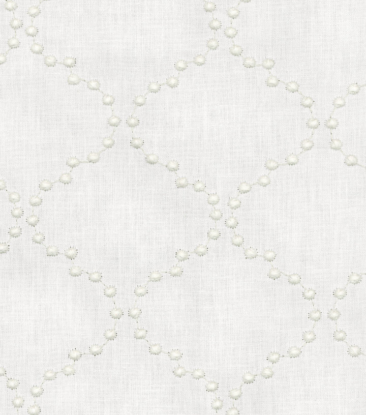 Pearl Drop Emb. Snow 590770 by HGTV HOME Fabric - BASE:60%Polyester 30%Cotton 10%Linen EMBROID:100%Polyester INDIA 15000 Horizontal: 4.75 and Vertical: 5 54 - Fabric Carolina -