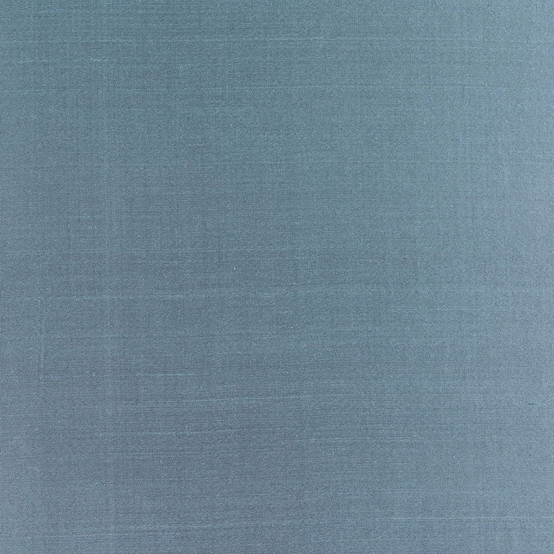 Bellini Silk Chambray 63808 by Schumacher Fabric ESSENTIAL PLAINS / SILK See Sample INDIA NOT APPLICABLE </p><p>Repeat: Horizontal: - and Vertical: - 54" WIDE (137CM) - Fabric Carolina -