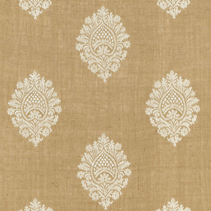 Savanna Jute Embroidery Jute 67340 by Schumacher Fabric Schumacher Fabric Savanna Jute Embroidery Jute 67340Fabric JUTE 95% INDIA </p><p>Repeat: H: HORZ. 8 1/2" (22CM) , V: VERT. 15 1/2" (39CM) 51 - Fabric Carolina -