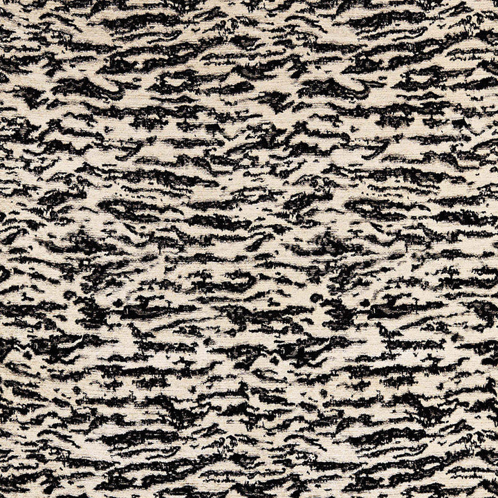 Serengeti Tigre Blanc 68901 by Schumacher Fabric Schumacher Fabric Serengeti Tigre Blanc 68901Fabric VISCOSE 72% TURKEY </p><p>Repeat: H: HORZ. 25 5/8" (65CM), V: VERT. 37" (94CM) 53.25 - Fabric Carolina -