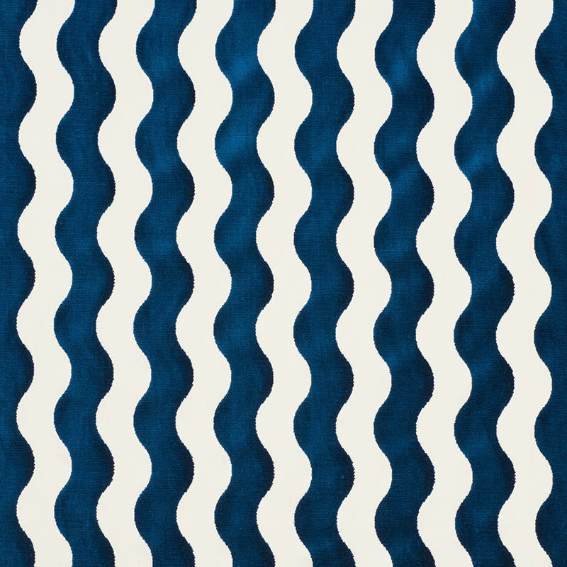 The Wave Velvet Navy 69423 by Schumacher Fabric Schumacher Fabric The Wave Velvet Navy 69423Fabric COTTON 66% UNITED STATES OF AMERICA </p><p>Repeat: H: HORZ. 3 1/4" (8CM), V: VERT. 3 1/2" (9CM) 50.5 - Fabric Carolina -