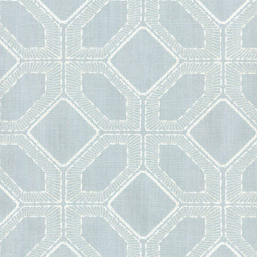 Barraud Emb G Vapor 700462 by Williamsburg Fabric CWF CLASSICS V BASE:52% Polyester 48% Cotton EMBROID:55% Rayon 45% Cotton INDIA Wyzenbeek 51,000 Horizontal: 6.50" and Vertical: 6.00" 55" - Fabric Carolina -