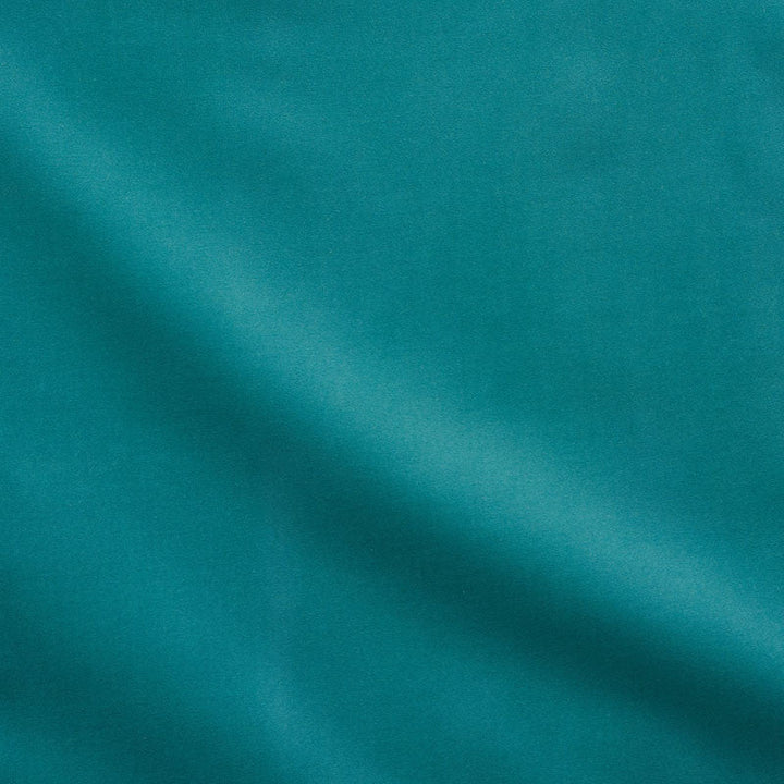 Rocky Performance Velvet Turquoise 70827 by Schumacher Fabric Schumacher Fabric Rocky Performance Velvet Turquoise 70827Fabric COTTON 74% UNITED STATES OF AMERICA </p><p>Repeat: H: , V: 54 - Fabric Carolina -