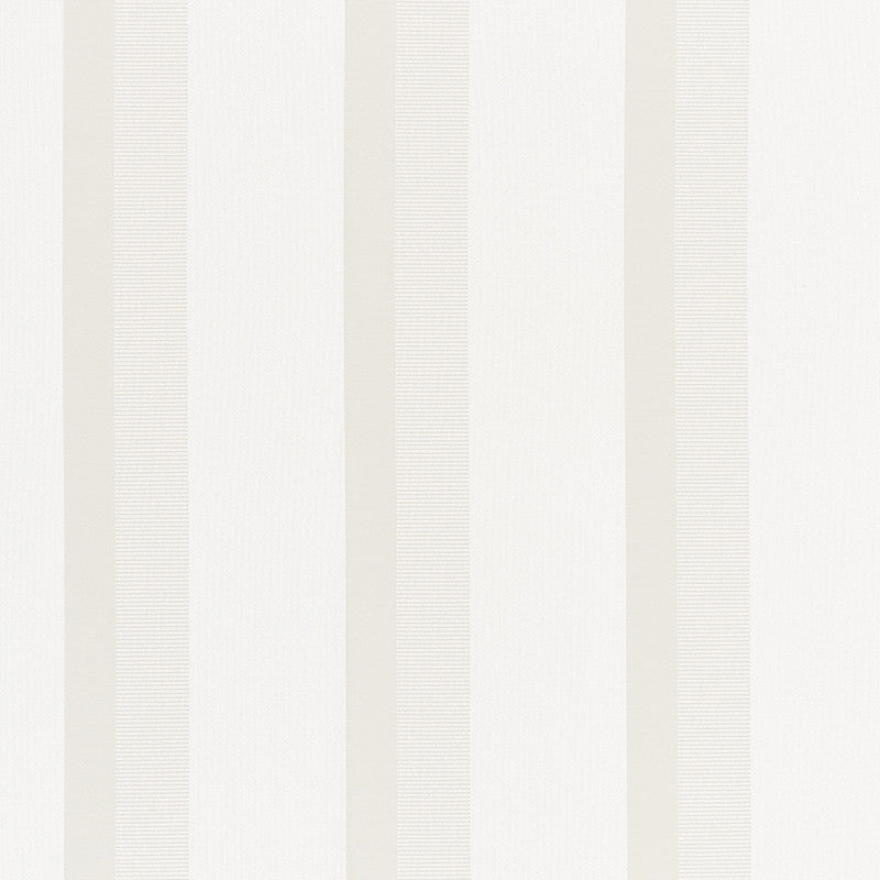 Elise Pearl 72301 by Schumacher Fabric French-Revolution 71% Cotton, 29% Silk Martindale 10,000 Horizontal: 4.5 and Vertical: - 55 - Fabric Carolina -