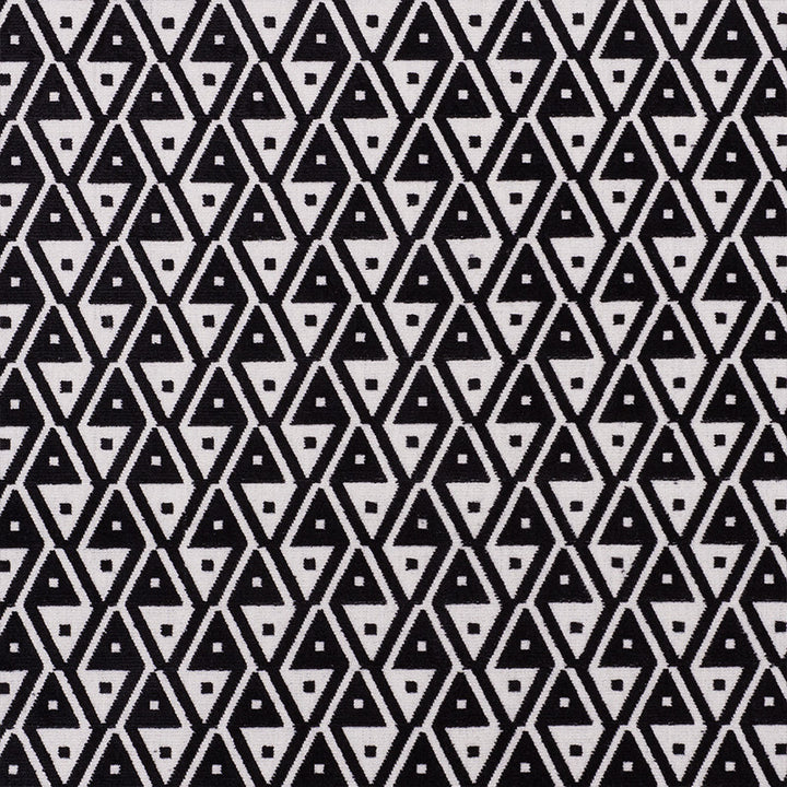 Hoffmann Velvet Onyx 72992 by Schumacher Fabric CUT & PATTERNED VELVETS VISCOSE 56% COTTON 44% INDIA MARTINDALE 60,000 </p><p>Repeat: Horizontal: 2" (5CM) and Vertical: 2" (5CM) 54 - Fabric Carolina -