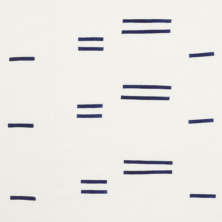 Oaxaca Navy On White 74010 by Schumacher Fabric CAROLINE Z HURLEY See Sample UNITED STATES OF AMERICA MEDIUM DUTY </p><p>Repeat: Horizontal: 18" (45CM) and Vertical: 18" (45CM) 54" (137CM) - Fabric Carolina -