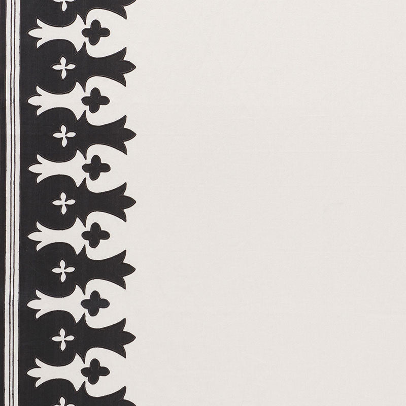 Bergama Carbon & Ivory 74181 by Schumacher Fabric OTTOMAN CHIC LINEN 50% COTTON 45% INDIA MARTINDALE 15,000 </p><p>Repeat: Horizontal: 52 3/4" (134CM) and Vertical: 5" (13CM) 52.75 - Fabric Carolina -